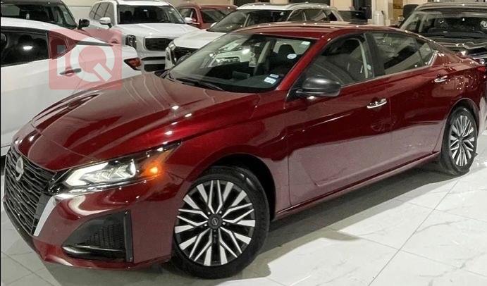 نیسان ئەلتیما